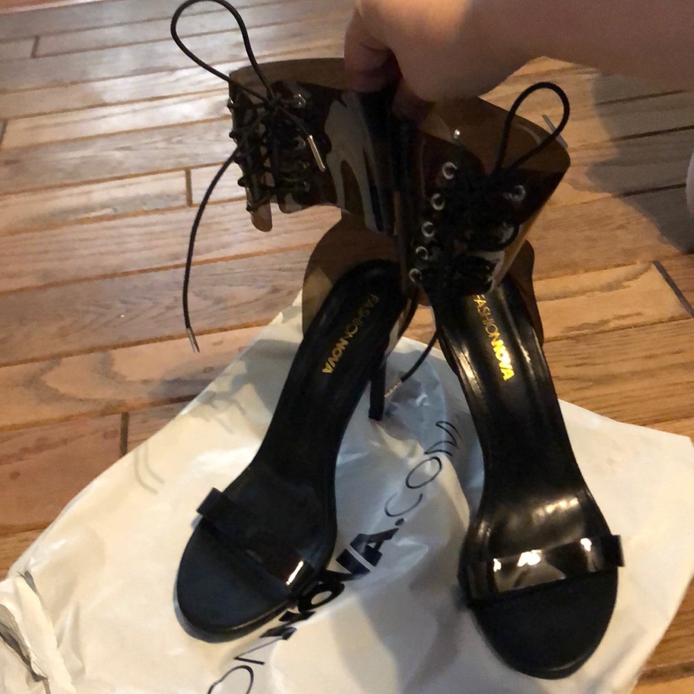 Fashion nova black/clear open toe heels